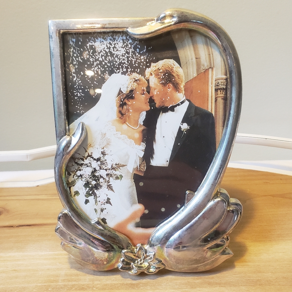 Vintage Silver Swan Picture Frame